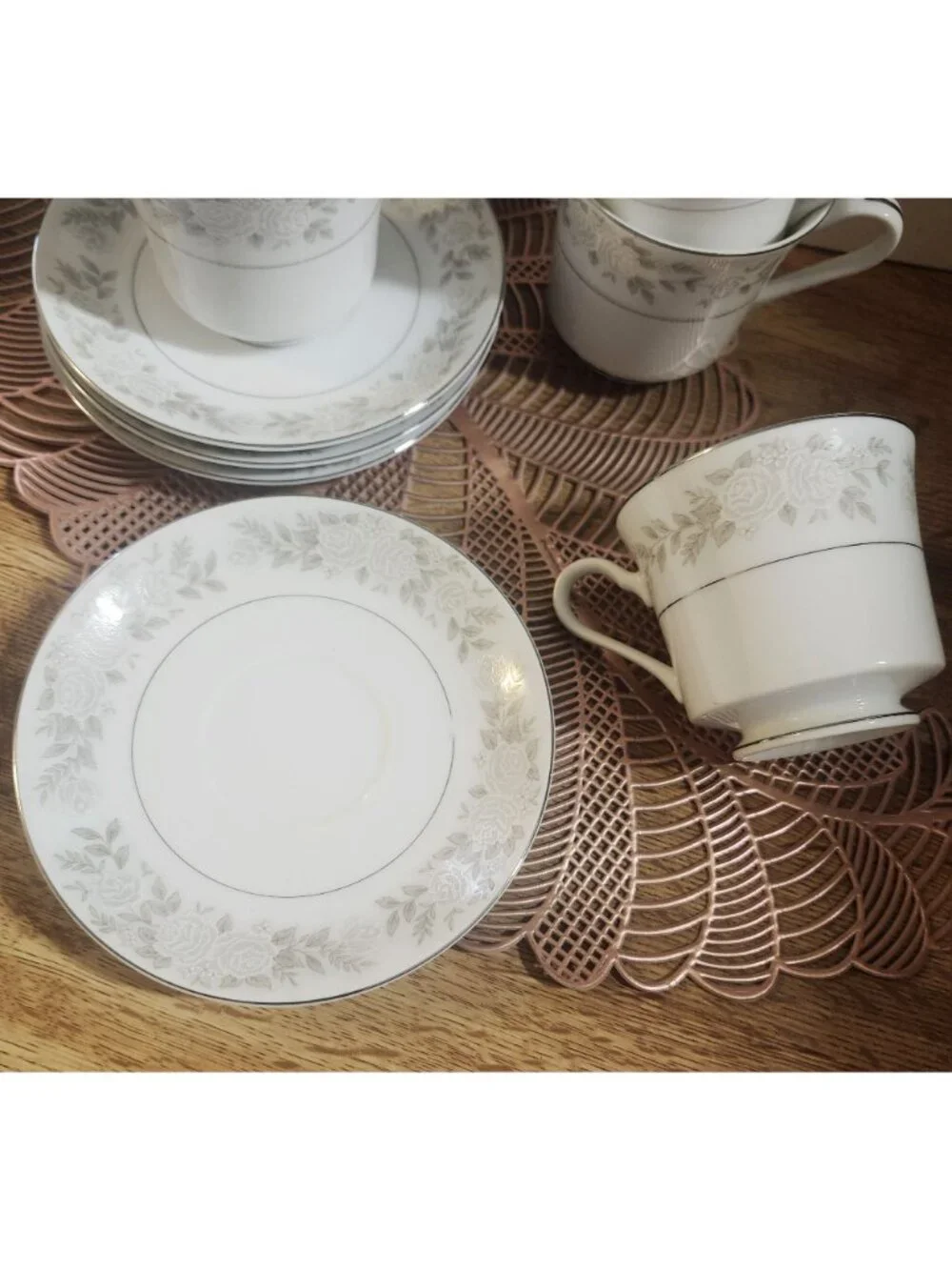 Fine China of Japan Adele Pattern Tea Cup Saucers 